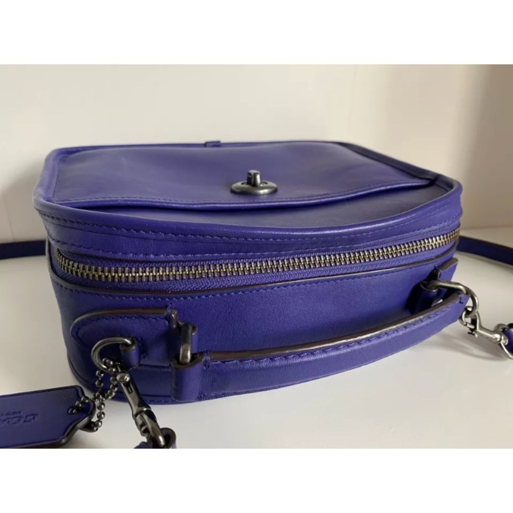 Coach lunch pail box purse great condition purple - Picture 5 of 8